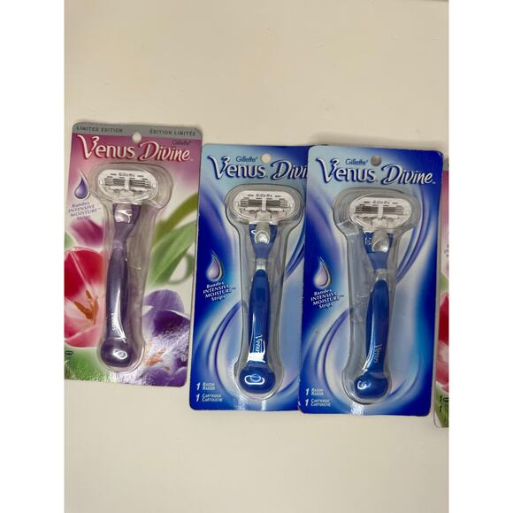 Lot of 4 Discontinued Venus Divine Sealed Razors Blue Pink Purple Y2K 2000s New - Picture 2 of 6